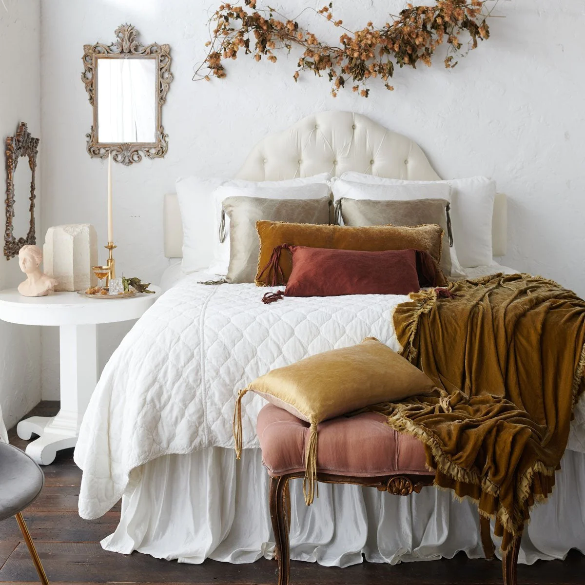 5 Tips to Create a Cozy Seasonal Retreat: Jewel Tones, Texture, and Warmth