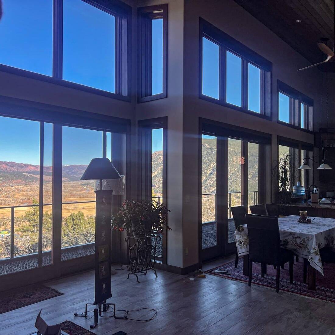 Automatic window shades installation